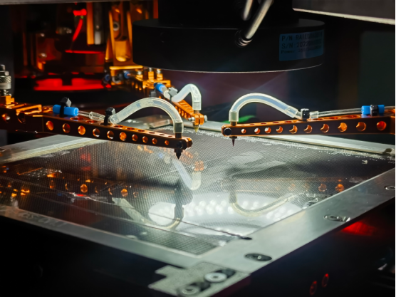 1675762121104956.png 像素固晶机技术剖析,为什么说一次定位三色固晶是封装制程的一次进化?